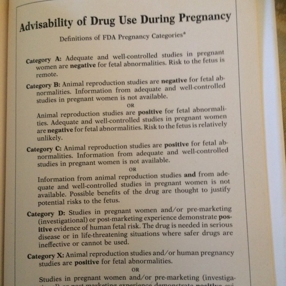Vintage Hardcover: The essential guide to prescription drugs. Informative - Picture 12 of 13